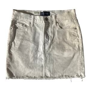 Gap Denim Women’s Jeans Mini skirt size 25 Regular, White, Frayed Hem